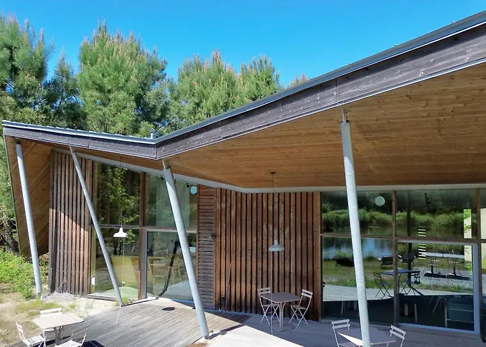 Les Echasses Golf & Surf Eco Lodge